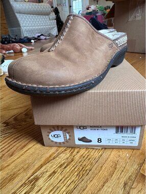 UGG leather slip on mules - size 8